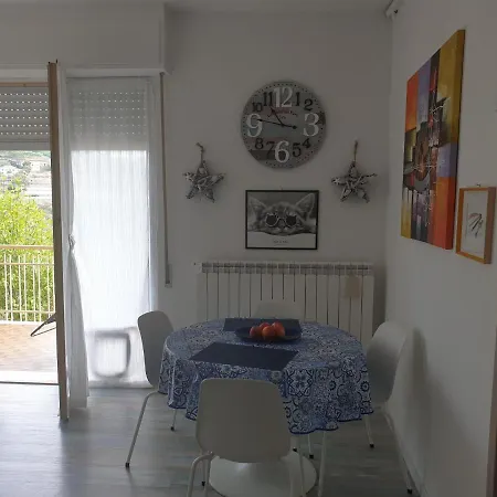 Virginia House San Lorenzo Apartment *